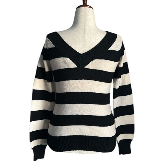 Theory Women’s 100% Wool Black/White Stripe Sweater V Neck Long Sleeve Size M - Picture 2 of 12